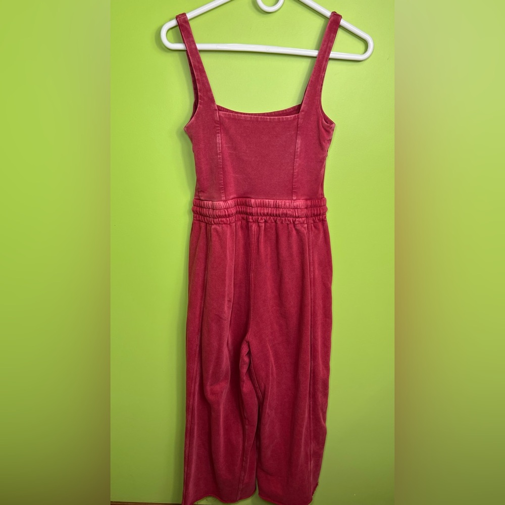 Free People Inbound Onesie in crimson size XS great condition - Picture 7 of 9